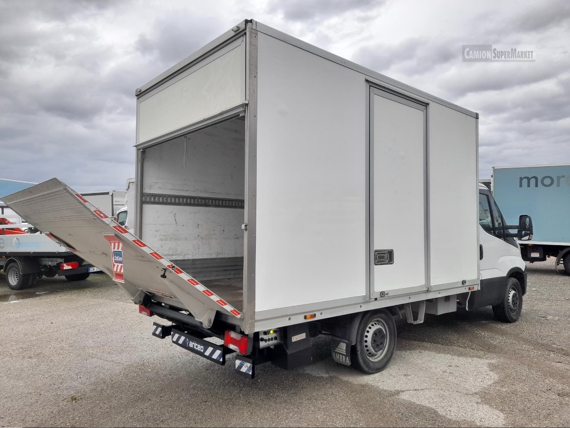 IVECO Daily - 35 S16 FURGONE 35 Q BOX + SPONDA MOTORE RIFATTO a FEB 2024 - usato