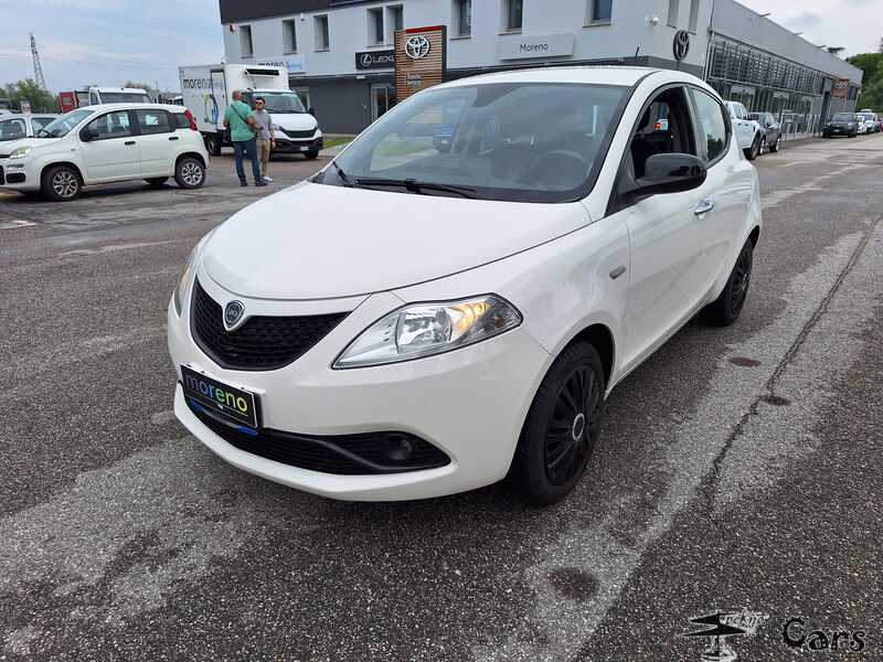 LANCIA Ypsilon - 1.0 firefly hybrid Gold s&s 70 CV - usato